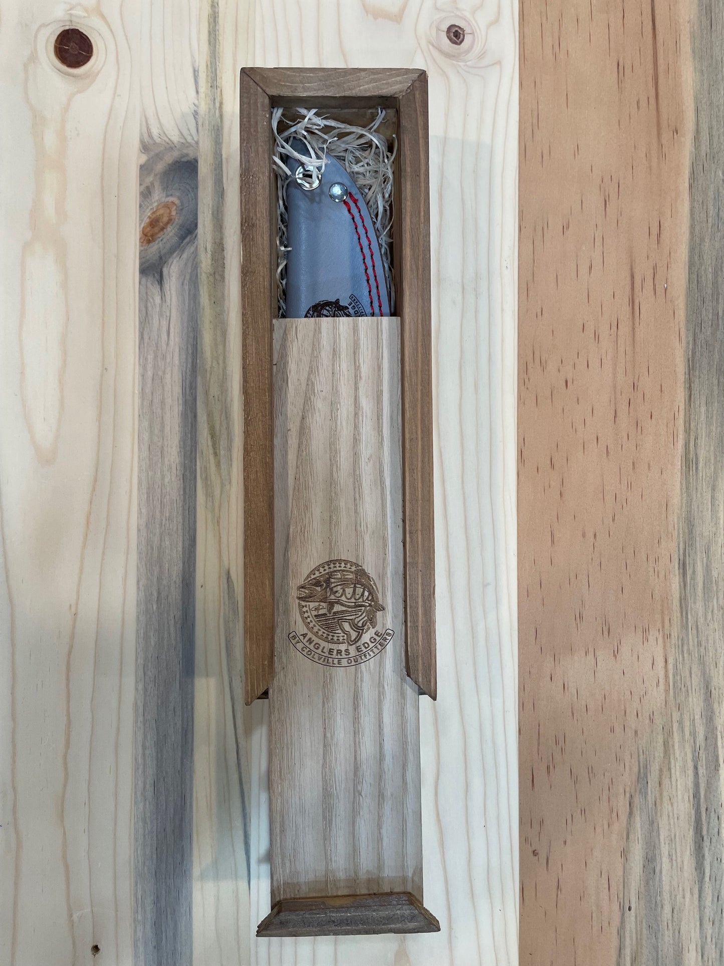 The Sockeye/Esox Themed Full Tang Fixed Blade STAINLESS DAMASCUS