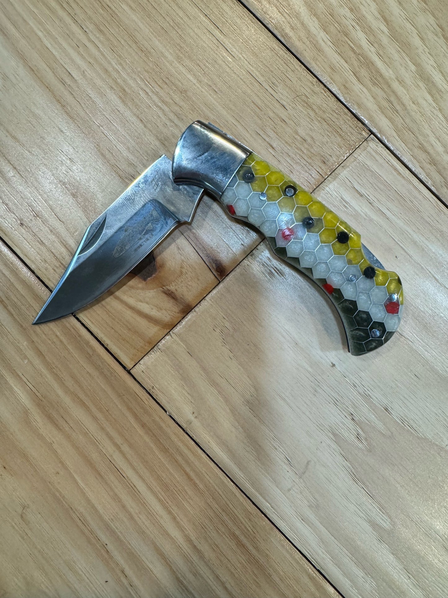 Anglers Edge Brown Trout Resin Handle Folding Knife